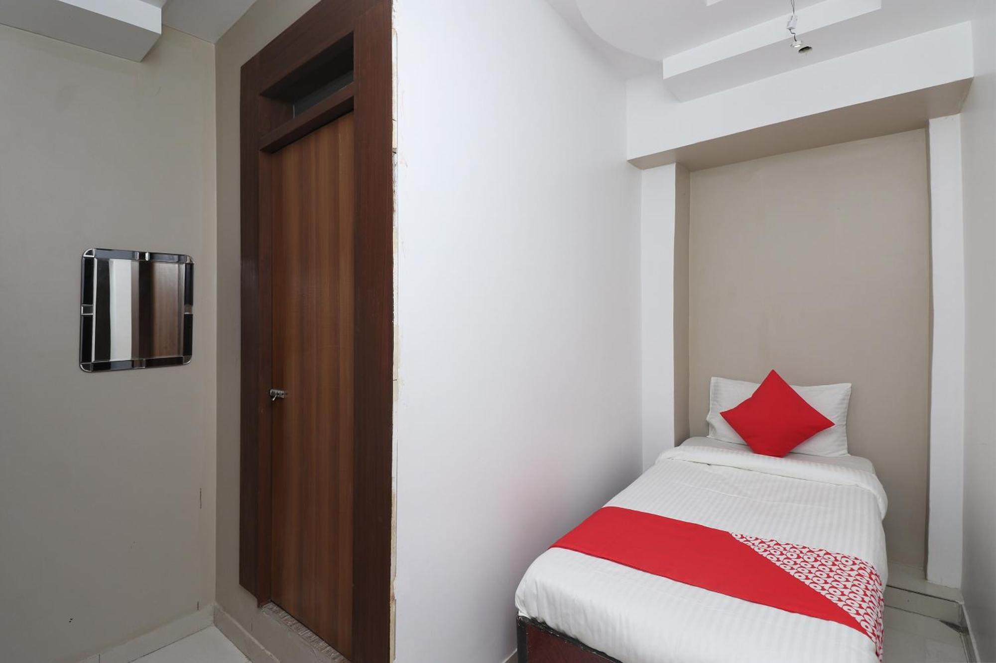 Hotel O Swastik Resort Colonelganj Zewnętrze zdjęcie