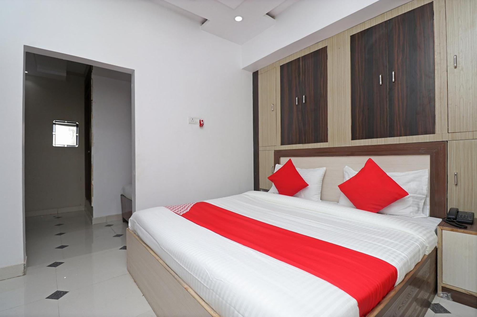 Hotel O Swastik Resort Colonelganj Zewnętrze zdjęcie