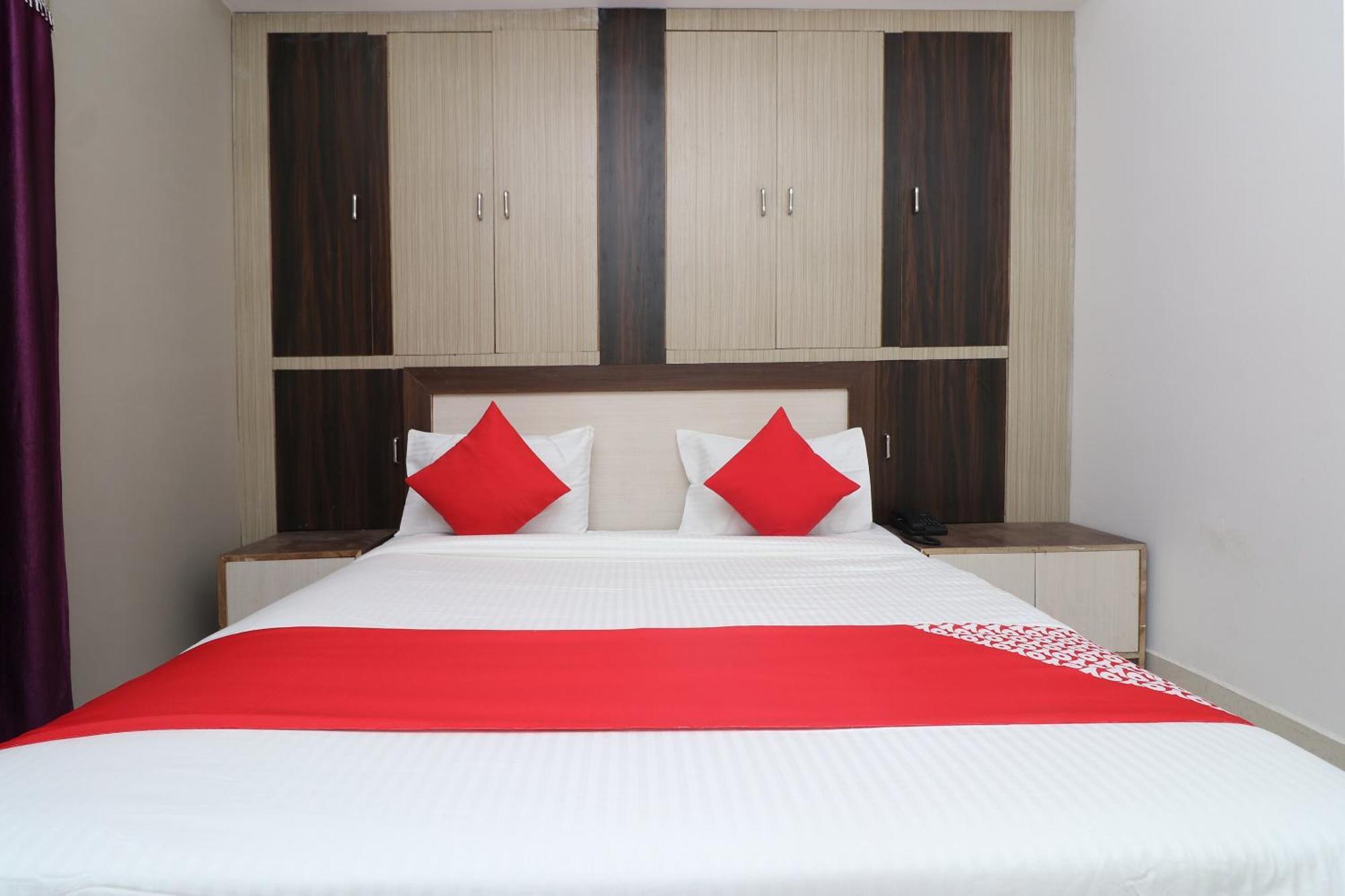 Hotel O Swastik Resort Colonelganj Zewnętrze zdjęcie