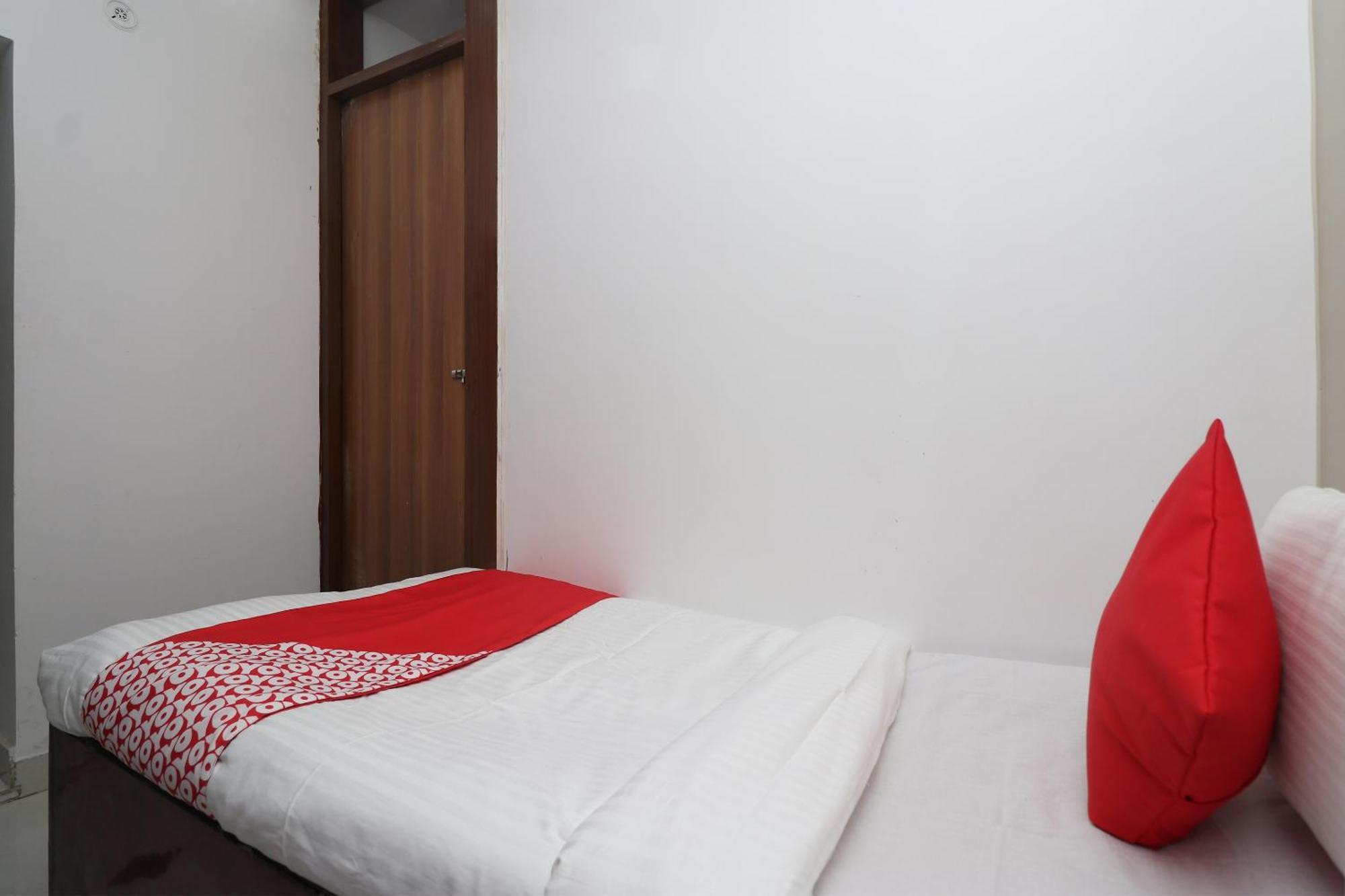 Hotel O Swastik Resort Colonelganj Zewnętrze zdjęcie