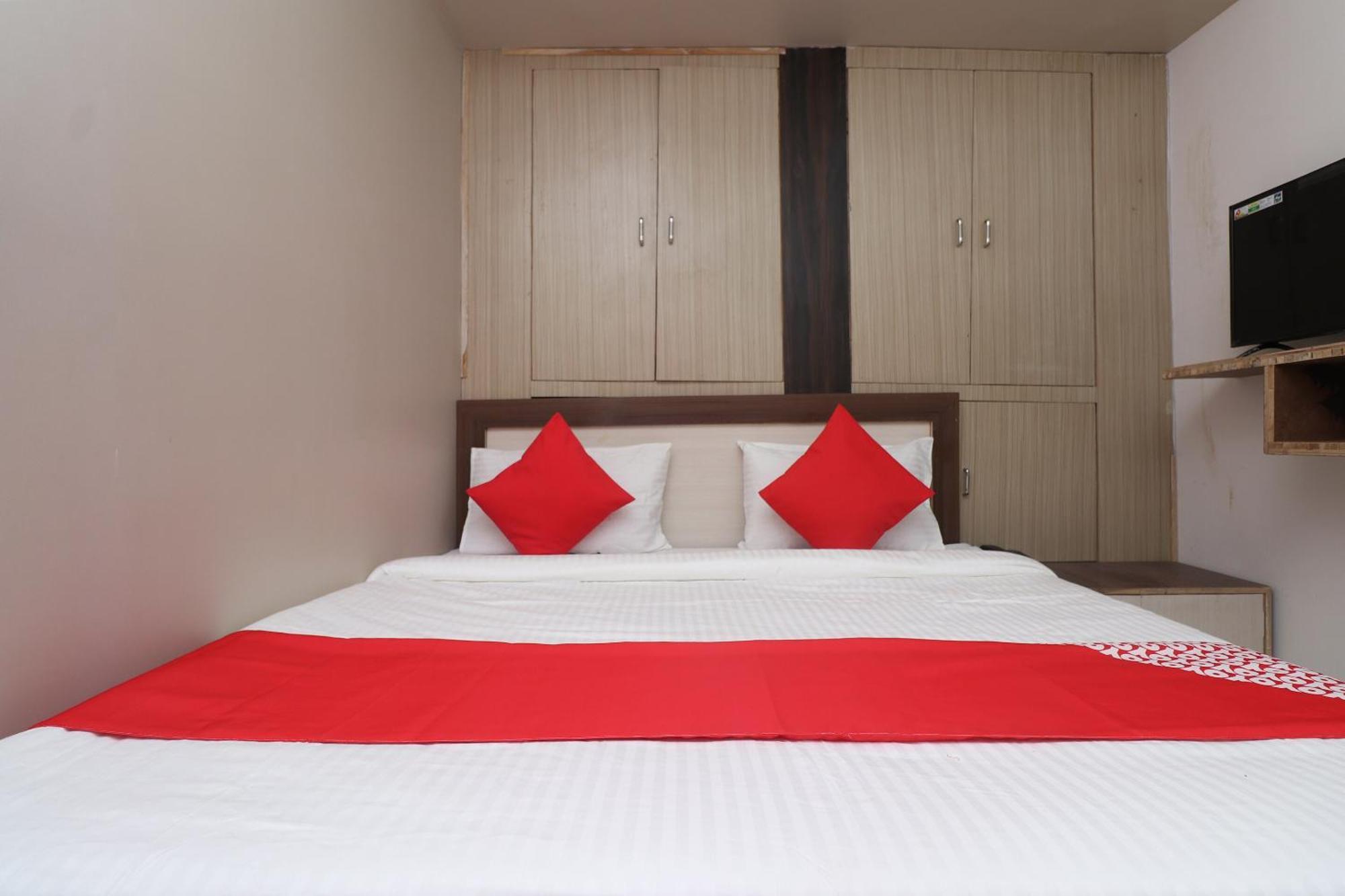 Hotel O Swastik Resort Colonelganj Zewnętrze zdjęcie